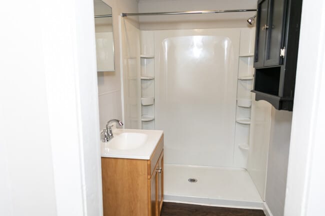 Building Photo - 508 Robbins Ave NW