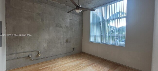 Building Photo - 2001 Biscayne Blvd