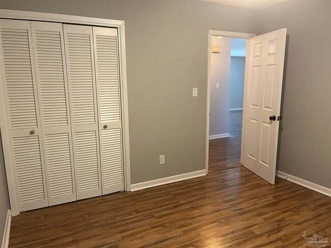 Building Photo - 3238 Santa Rosa Dr