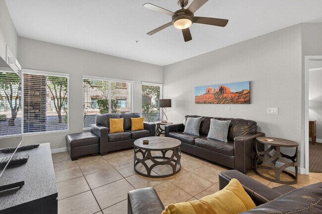 Building Photo - 5350 E Deer Valley Dr