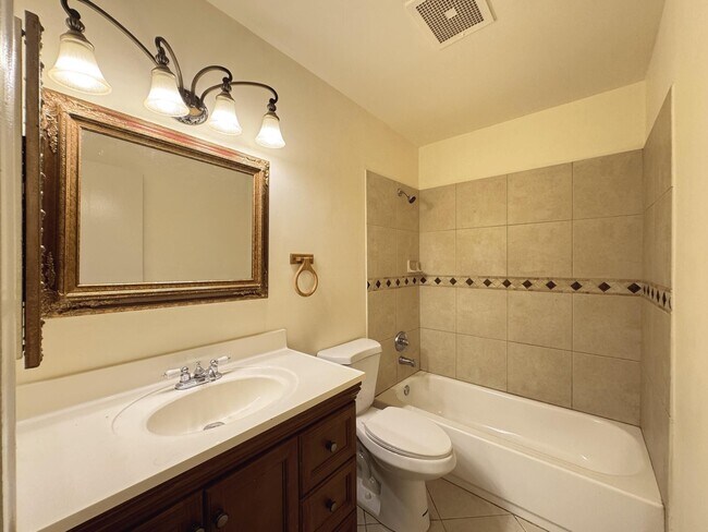 Building Photo - 1900 Palmland Dr