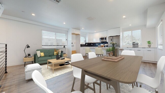 Building Photo - 1435 Westmoreland Ave