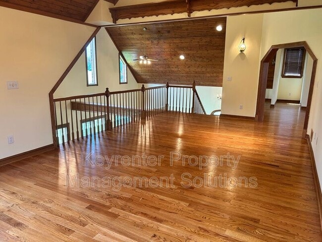 Building Photo - 33 Hodge Farm Ln