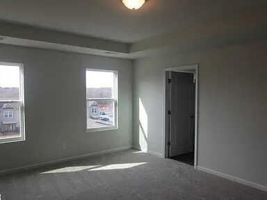 Building Photo - 11 Chalet Ct