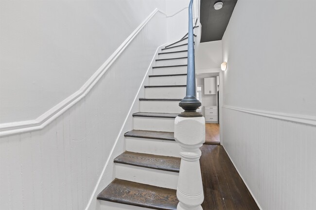 Building Photo - 342 Bramhall Ave