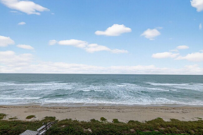 Building Photo - 9960 S Ocean Dr