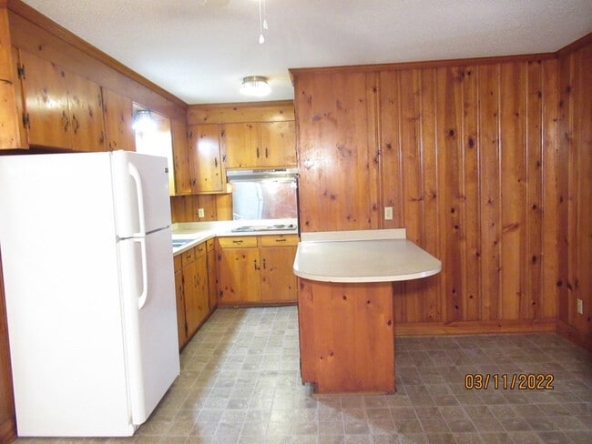 Building Photo - 534 Benton Ct