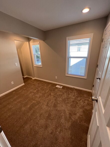 Bedroom - 1907 Princeton Ave