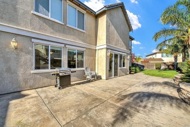 Building Photo - 107 Brighton Cir