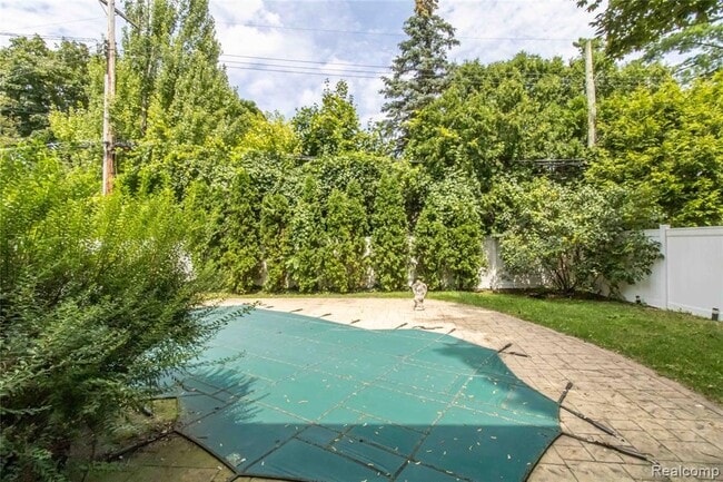 Building Photo - 1834 Fairview St