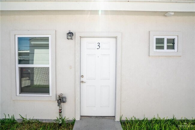 Building Photo - 26 N 40th St