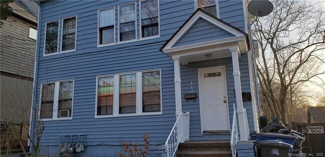 Building Photo - 312 Huntington St