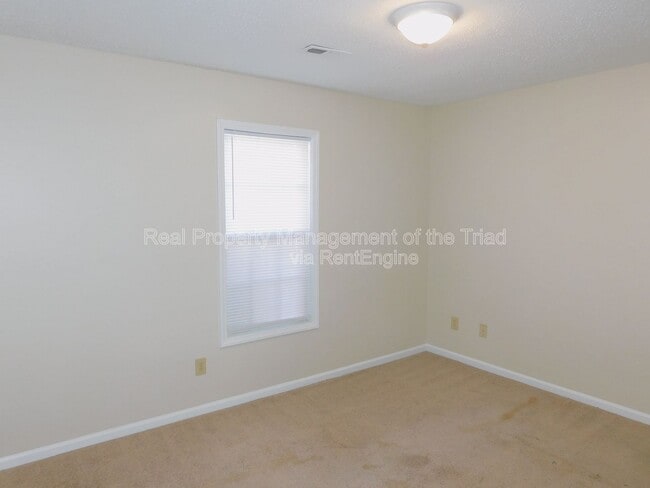 Building Photo - 600 Pecan Ridge Cir