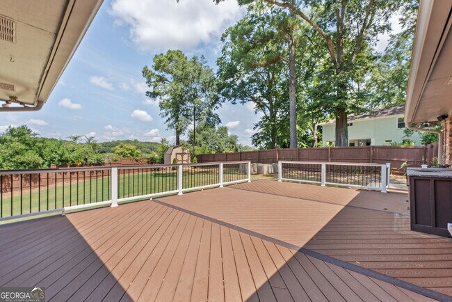 Building Photo - 206 Fortson Dr