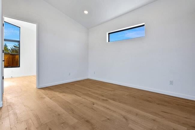 Building Photo - 1570 7th Ave