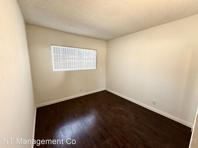 Building Photo - 2 br, 1 bath Apartment - 3631 Midvale Ave ...
