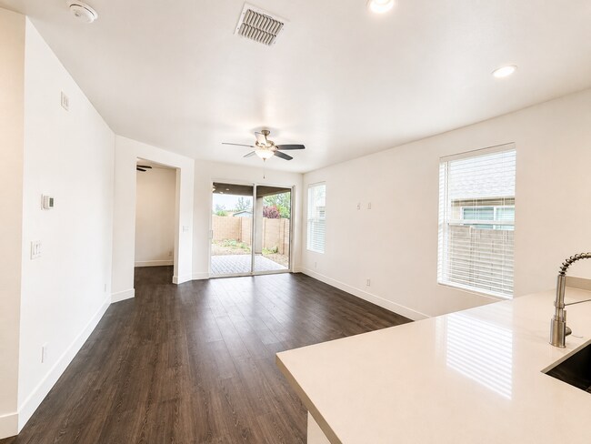 Building Photo - 1744 Allerton Way