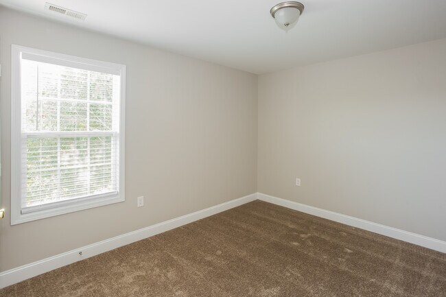 Building Photo - 1004 Semmes Ln