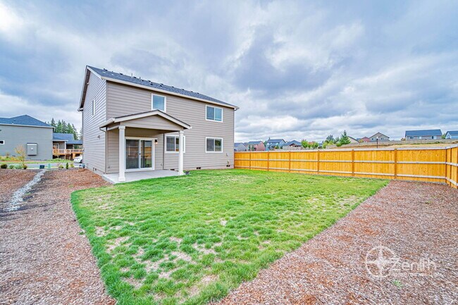 Building Photo - 2608 S White Salmon Dr