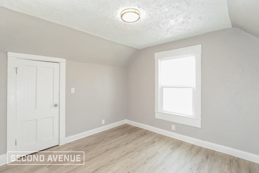 Building Photo - 2632 Cypress Ave