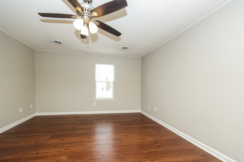 Building Photo - 2906 Kedzie Dr