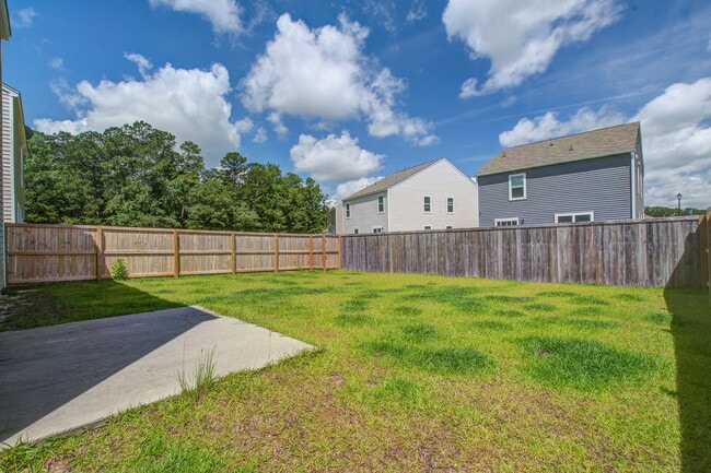 Building Photo - 104 Sunray Ln