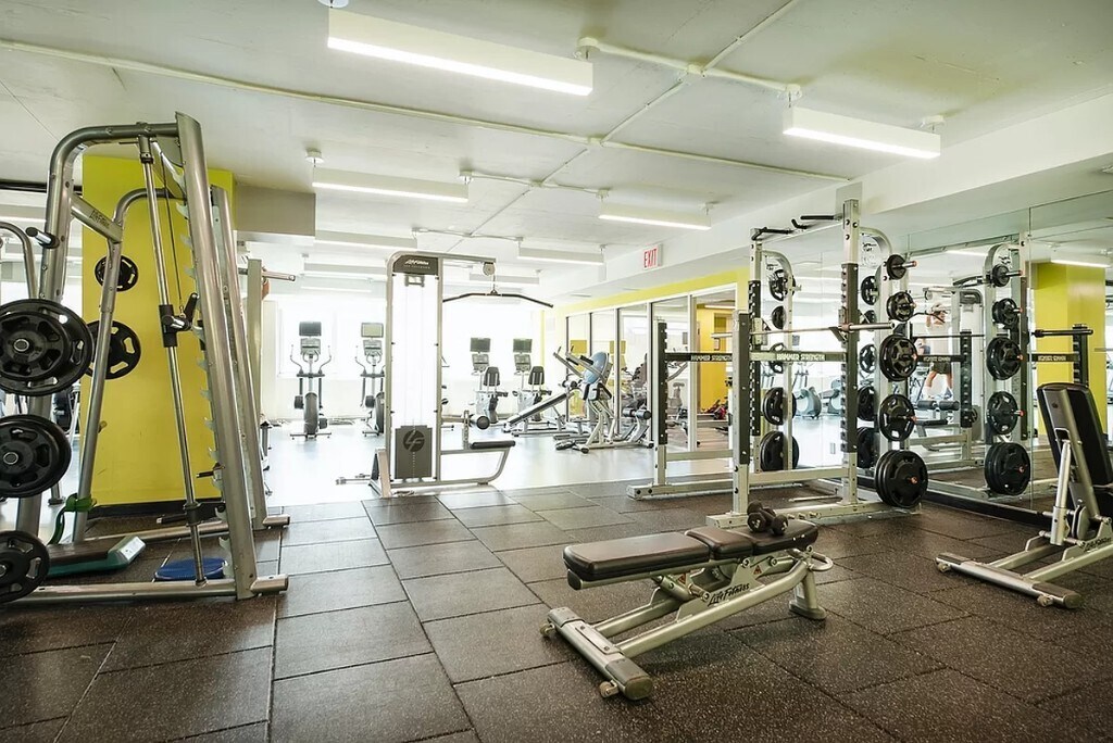 Building Photo - 401 E 34th St