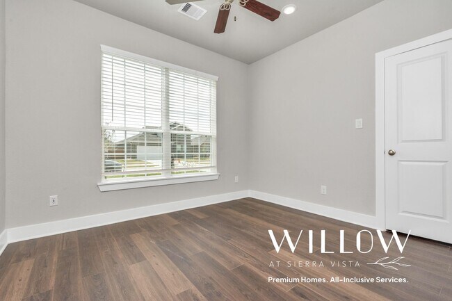 Building Photo - The Maple - Exceptional Lifestyle