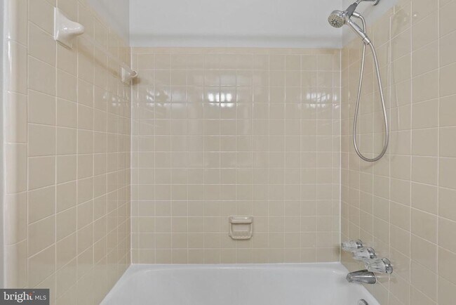 Building Photo - 1956 N Cleveland St