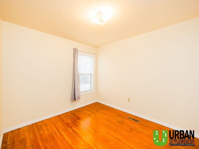 Building Photo - You will love this farmhouse on acreage