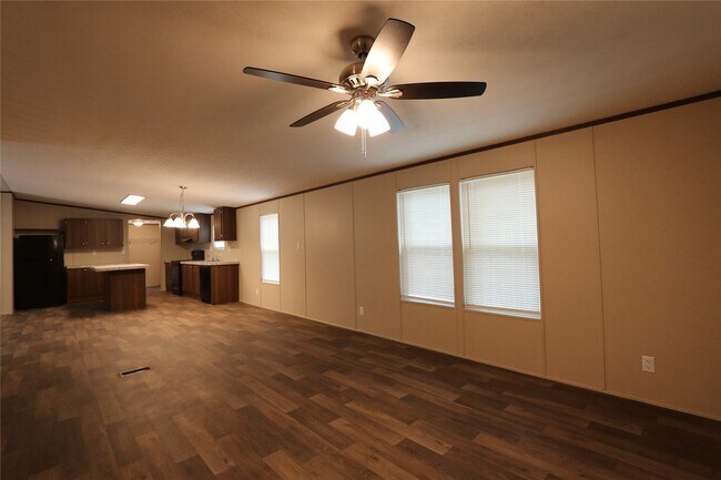 Building Photo - 16501 E Emerson Cir