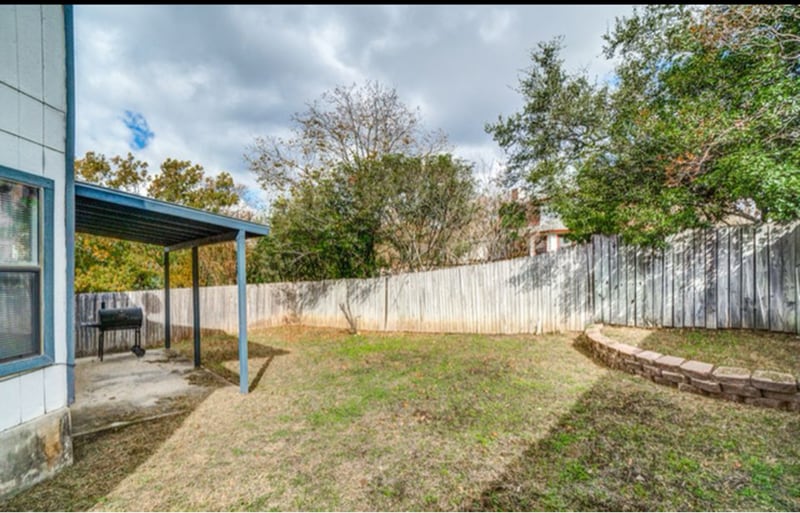 Building Photo - 25039 Summit Creek