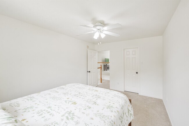 Building Photo - 811 Liberty Way