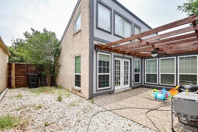 Building Photo - 7518 Teal Run Dr