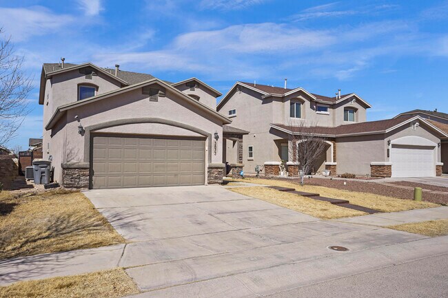 Building Photo - 3873 Loma Cortez Dr