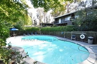 Building Photo - Bright & Peaceful 2BR Townhouse with Deck,...