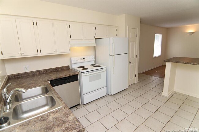 Building Photo - 6114 Deerwood Pl