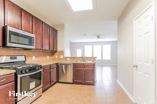 Building Photo - 5310 Espuela Ln