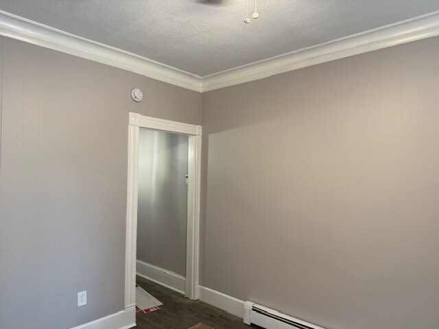 Building Photo - 44 Lincoln Ave