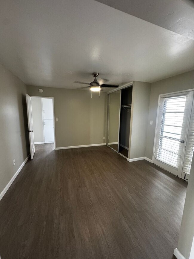 Building Photo - Guy &amp; Crowell