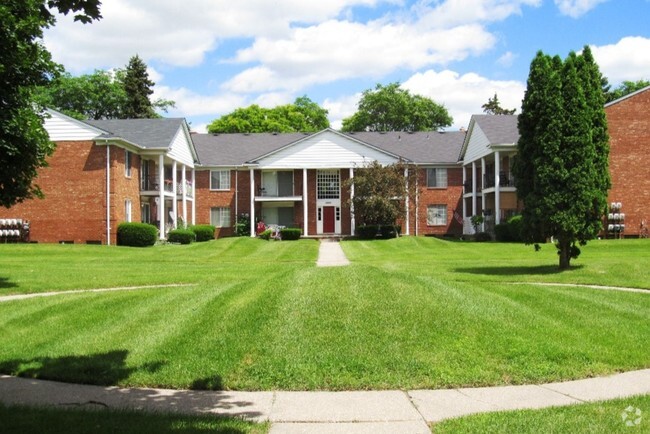 Building Photo - Parkside East Apartments