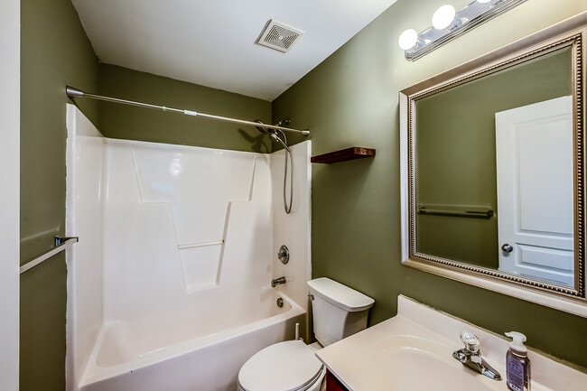 Building Photo - 5713 Catskill Ct