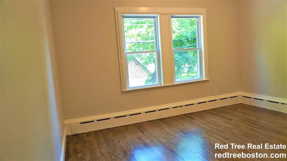 Building Photo - 1712 Beacon St