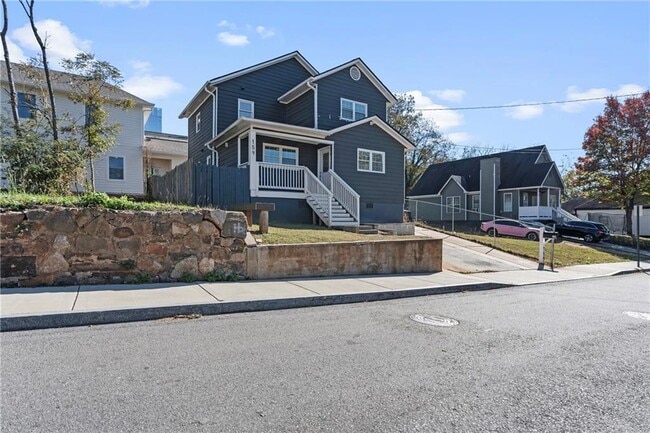 Building Photo - 159 Walnut St NW