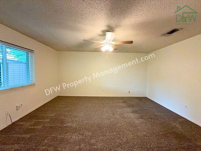 Building Photo - Charming 3-Bedroom Home for Lease in Arlington