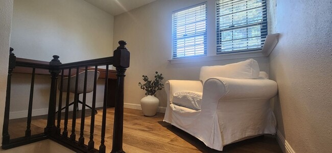 Building Photo - Beautiful 3 Bedroom Home in Desirable Rive...