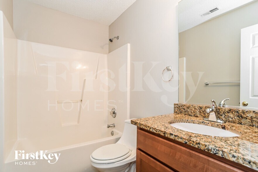 Building Photo - 7111 Smithton Ln