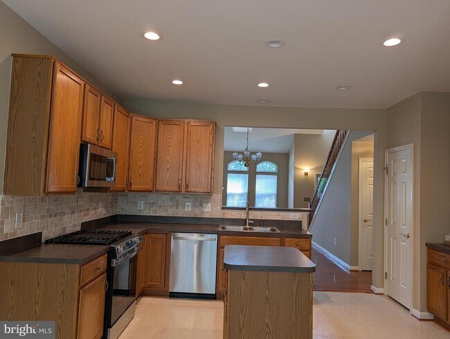 Building Photo - 44476 Livonia Terrace