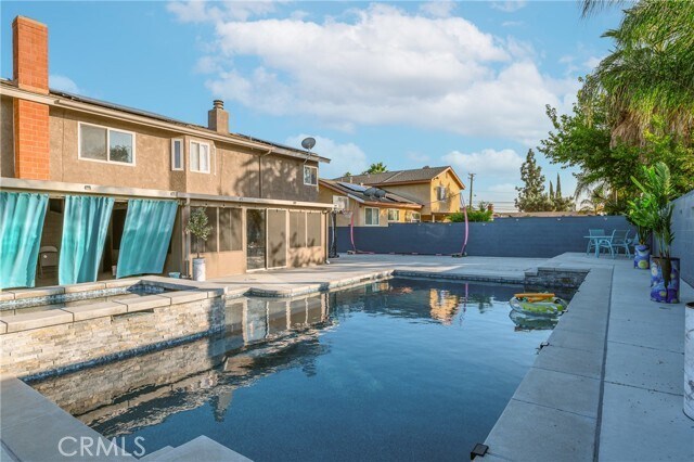 Building Photo - 5025 N Treanor Ave