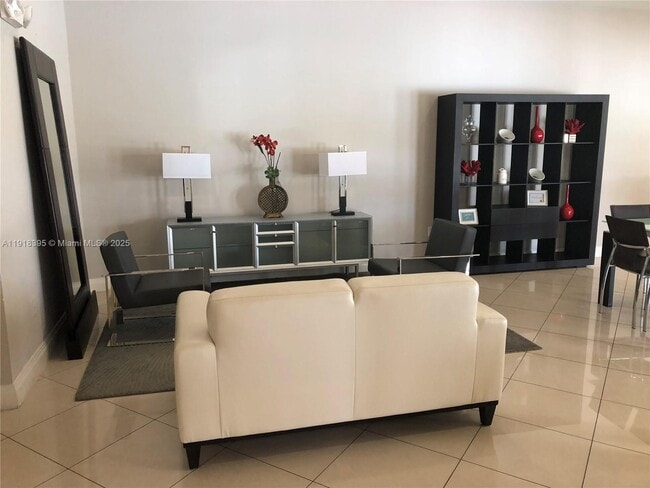 Building Photo - 12430 Vista Isles Dr